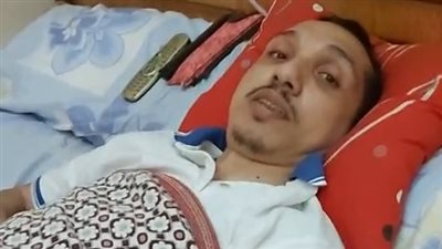 على طريقة اللمبي 8 جيجا.. شاب ببورسعيد يطالب بمساعدته بعد اعتماد علاج مرضى الحبل الشوكي