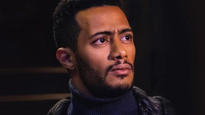 نشرة الفن .. تشييع جثمان حماة محمد رمضان.. وأحمد سعد يتزوج علياء بسيونى  