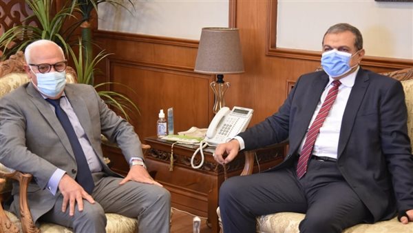 محافظ بورسعيد يستقبل