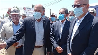 وزير الإسكان ومحافظ الغربية يتابعان مشروعات المبادرة الرئاسية حياة كريمة|صور 