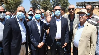 وزير الإسكان ومحافظ الغربية يتفقدان مجمع الخدمات بمركز زفتى