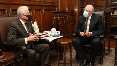 القصير يعقد اجتماعًا مع محافظ جنوب سيناء لمتابعة تنفيذ المشروعات الزراعية 