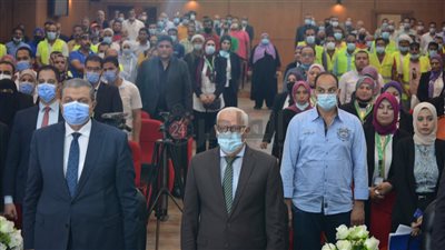 وزير القوى العاملة يشهد فعاليات مبادرة أعرف تحمي نفسك ببورسعيد 