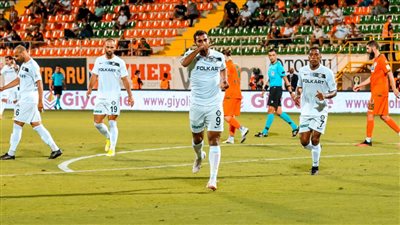 أحمد ياسر ريان يتألق ويسجل هدفين في فوز ألتاي أزمير على مانيسا بكأس تركيا