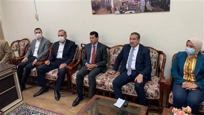 محافظ كفر الشيخ يتابع خروج 4 مصابين من لاعبي كرة السرعة من غرف العمليات