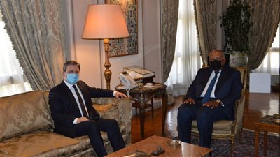 وزير الخارجية يستقبل نظيره الصربي ويعقد جلسة مباحثات ثنائية