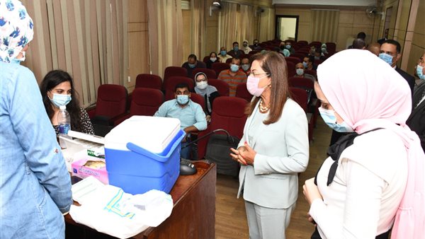 وزيرة التخطيط تحث