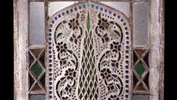 شباك جصِّي بزجاج