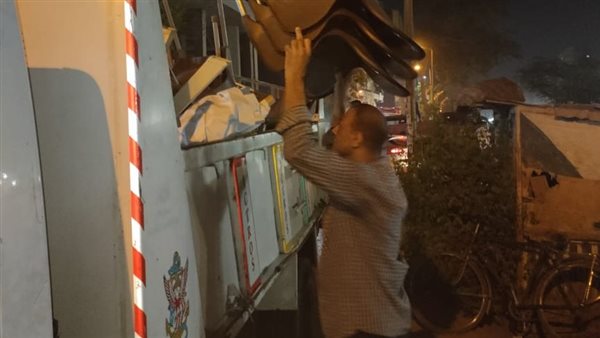 جانب من تعديات الباعة