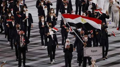 هشام صلاح ابن المصرية للاتصالات يحمل علم مصر في افتتاح بارالمبياد طوكيو