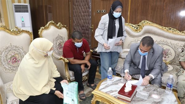 محافظ المنوفية خلال