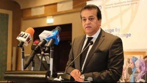 وزير التعليم العالي