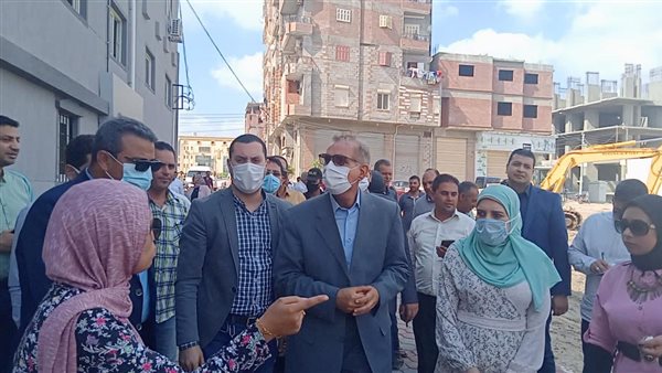 محافظ كفر الشيخ خلال