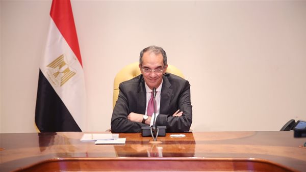 وزير الاتصالات