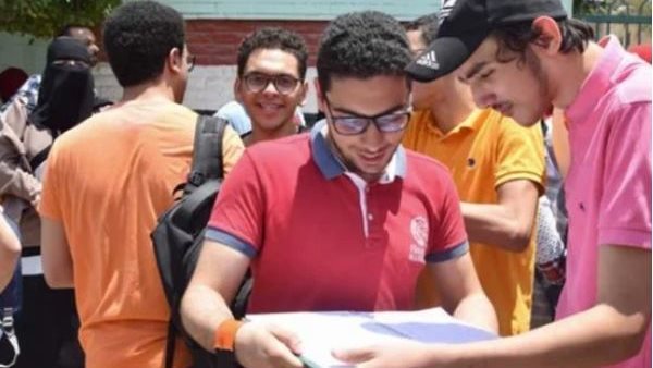 طلاب الثانوية العامة