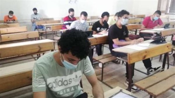 طلاب الثانوية العامة