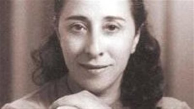 أجادت العزف ودرست التمثيل.. ما لا تعرفه عن نازك الملائكة