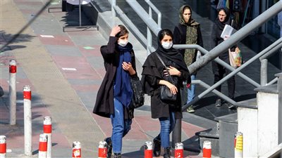 رغم الموجة الخامسة.. إيران: لا نتوقع تطعيم البلاد بالكامل ضد كورونا