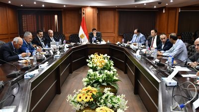 وزير الشباب يبحث تطوير آليات عمل صندوق دعم الرياضة المصرية