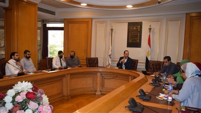  غرفة القاهرة التجارية تبحث تطوير وتنويع خدمات منتسبيها