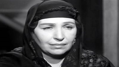 اختارها حسني مبارك عضوًا في مجلس الشورى.. محطات في حياة أمينة رزق