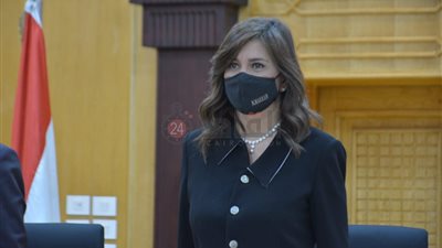 وزيرة الهجرة: المصري بيحب دولته حتى لو هاجر بشكل غير شرعي