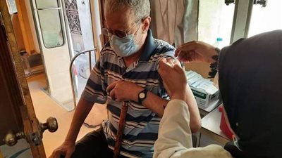 محافظ البحيرة: تخصيص 49 فريقًا ثابتًا ومتحركًا حتى الآن للتطعيم ضد كورونا