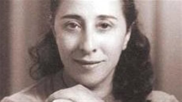 نازك الملائكة