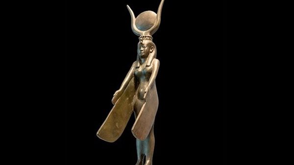 تمثال إيزيس مجنحة