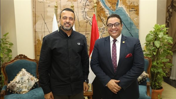 معهد إعداد القادة