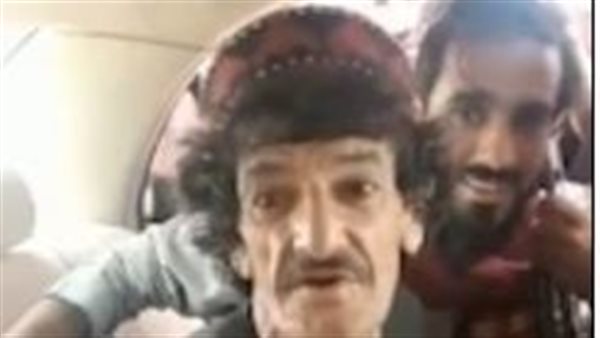 نجم التيك توك الأفغاني