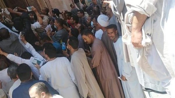 ازدحام المواطنين