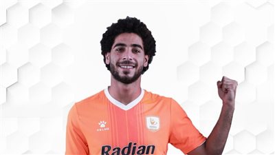 فاركو يحصل على توقيع محمود عماد لاعب بتروجت لمدة 5 مواسم