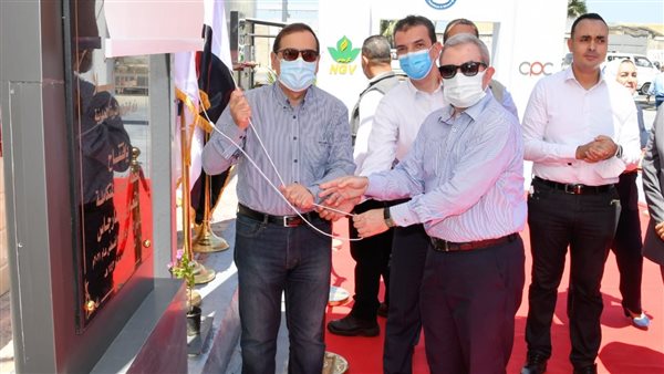 وزير البترول ورؤساء