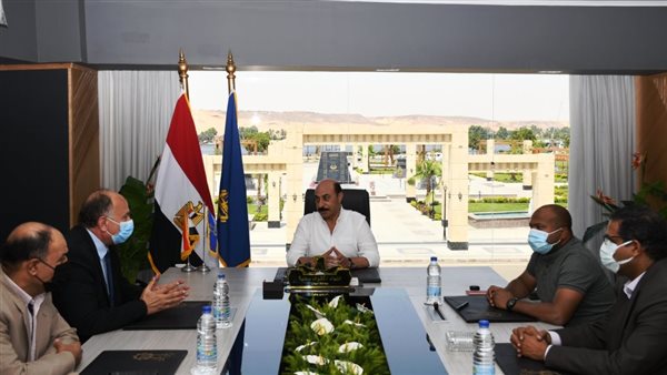 محافظ أسوان ورئيس