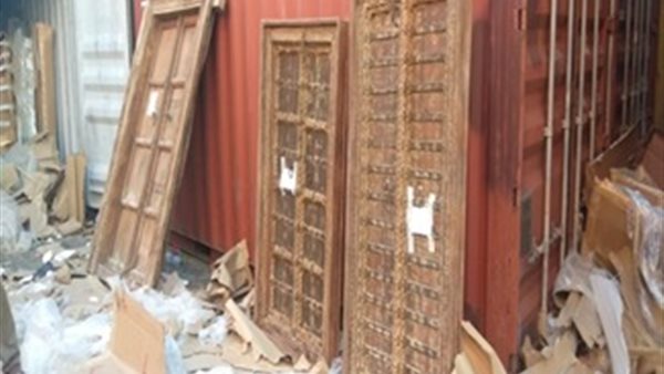 ضبط قطع أثرية تعود