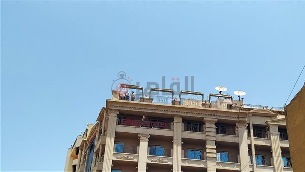 رئيس الوزراء من أعلى