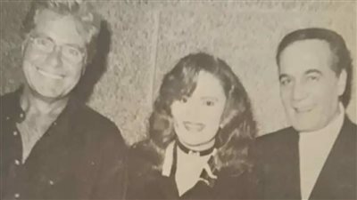 رانيا محمود ياسين بصورة مع والدها وحسين فهمي: ليت الأيام تعود يومًا