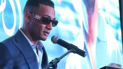 الثقافي الألماني: محمد رمضان لم يدفع أموالًا.. وأهديناه الدكتوراه لأنه أسطورة