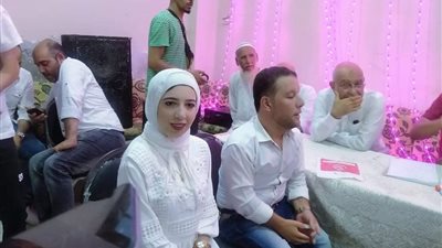 حسين وأسماء.. قصة خطوبة لقصار القامة تنتهي بالزواج الأسبوع المقبل |صور وفيديو