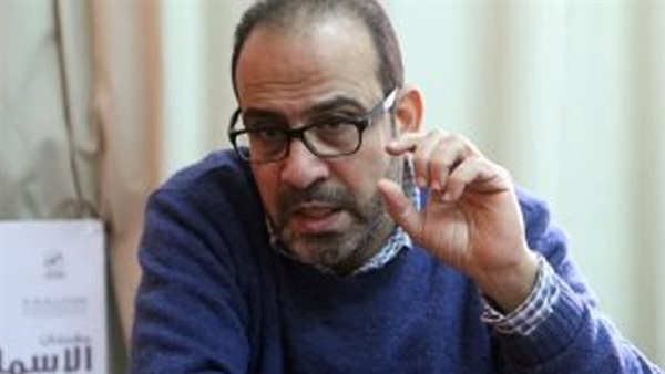 الناقد عصام زكريا