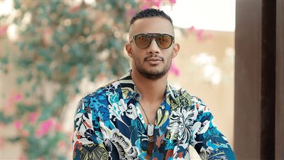 هل دفع محمد رمضان مقابل شهادة الدكتوراه الفخرية؟.. مدير المركز يرد