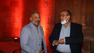 أول ظهور لرئيس الأوبرا بعد تعرضه لوعكة صحية وغيابه عن حفل افتتاح مهرجان قلعة صلاح الدين