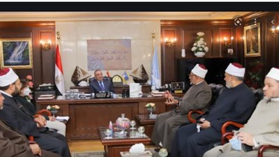  محافظ الإسكندرية يستقبل وفدا من 