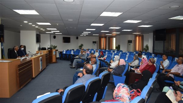 اجتماع نائب محافظ