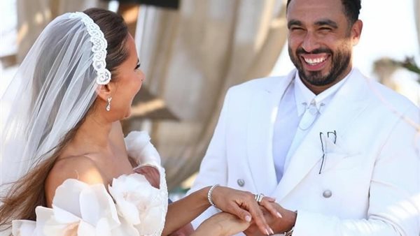 نيللي كريم بصحبة