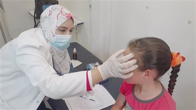 الكشف على 1165 مواطنًا خلال قافلة طبية مجانية بقنا