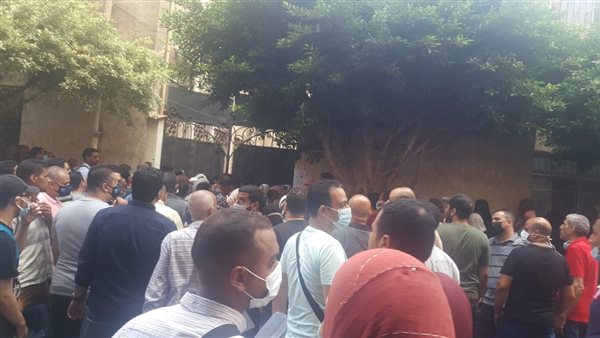 زحام على مركز لقاح