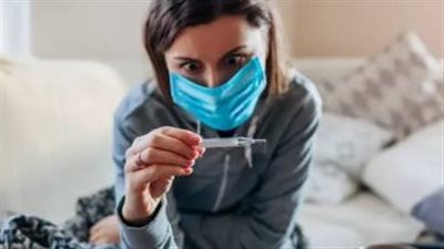 مع اقتراب الشتاء.. كيف تفرق بين فيروس كورونا والإنفلونزا؟