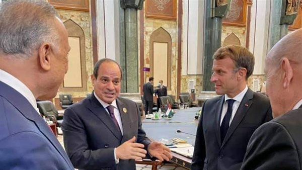 الرئيس السيسي مع